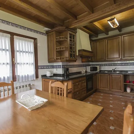 Playa De Guadamia * Llames de Pría