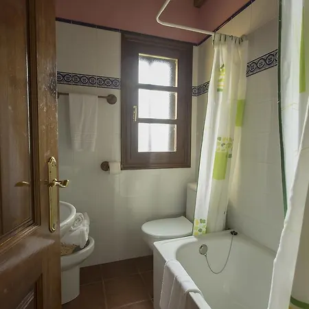 乡村民宿 Playa De Guadamia Llames de Pría